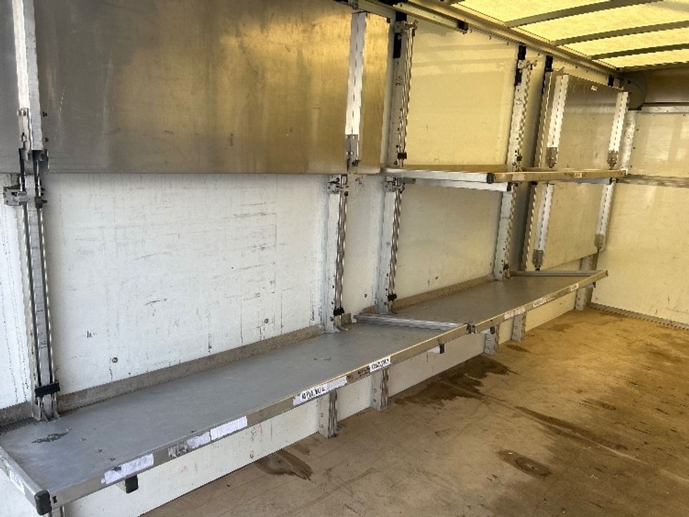 Light Duty Box Truck-Light and Medium Duty Trucks-Ford-2023-E350-Springfield-MA-77,012\n\t\tmiles-$ 36,250 - Image 26