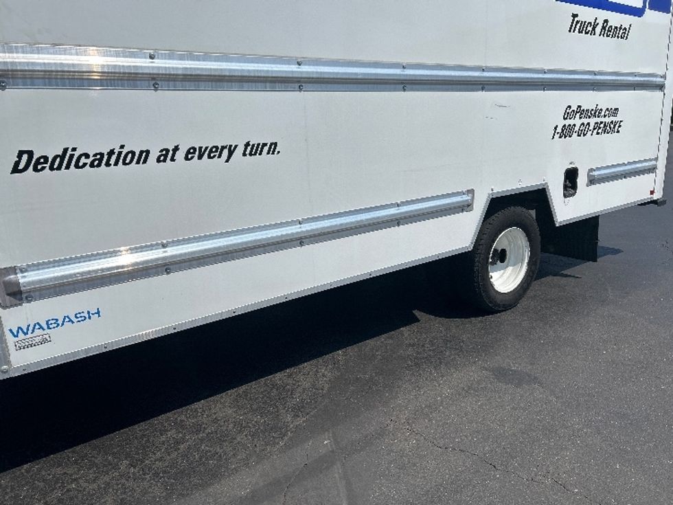 Light Duty Box Truck-Light and Medium Duty Trucks-Ford-2023-E350-Springfield-MA-77,012\n\t\tmiles-$ 36,250 - Image 5