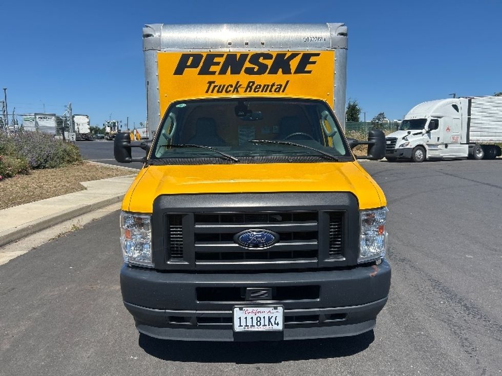 Light Duty Box Truck-Light and Medium Duty Trucks-Ford-2023-E350-Stockton-CA-99,593\n\t\tmiles-$ 27,750 - Image 2