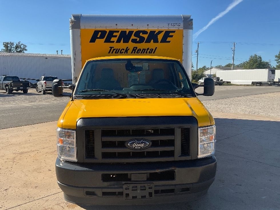 Light Duty Box Truck-Light and Medium Duty Trucks-Ford-2023-E350-Traverse City-MI-118,083\n\t\tmiles-$ 25,250 - Image 2