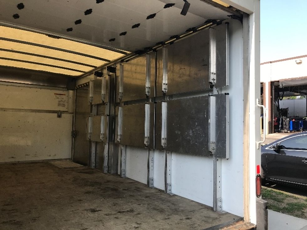 Light Duty Box Truck-Light and Medium Duty Trucks-Ford-2023-E350-West Babylon-NY-19,581\n\t\tmiles-$ 44,250 - Image 12