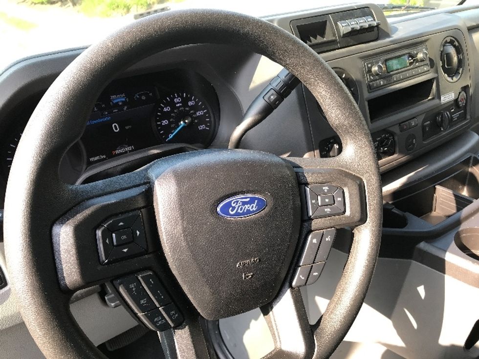 Light Duty Box Truck-Light and Medium Duty Trucks-Ford-2023-E350-West Babylon-NY-19,581\n\t\tmiles-$ 44,250 - Image 17