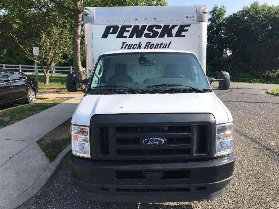 Light Duty Box Truck-Light and Medium Duty Trucks-Ford-2023-E350-West Babylon-NY-19,581\n\t\tmiles-$ 44,250 - Image 2