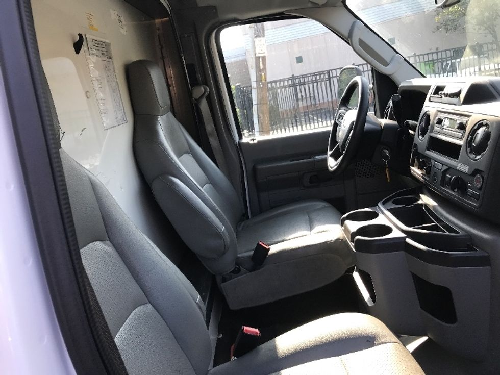 Light Duty Box Truck-Light and Medium Duty Trucks-Ford-2023-E350-West Babylon-NY-19,581\n\t\tmiles-$ 44,250 - Image 22