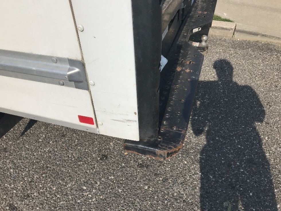 Light Duty Box Truck-Light and Medium Duty Trucks-Ford-2023-E350-West Babylon-NY-19,581\n\t\tmiles-$ 44,250 - Image 25