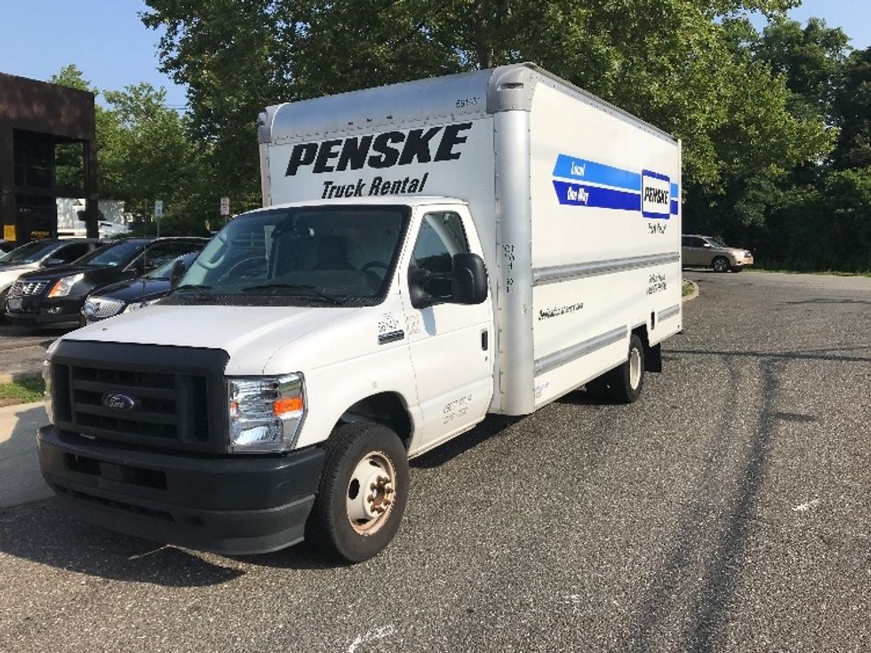 Light Duty Box Truck-Light and Medium Duty Trucks-Ford-2023-E350-West Babylon-NY-19,581\n\t\tmiles-$ 44,250 - Image 3