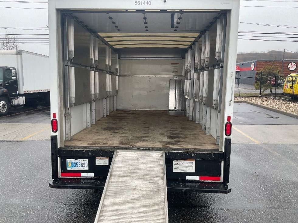 Light Duty Box Truck-Light and Medium Duty Trucks-Ford-2023-E350-West Babylon-NY-26,148\n\t\tmiles-$ 44,500 - Image 10