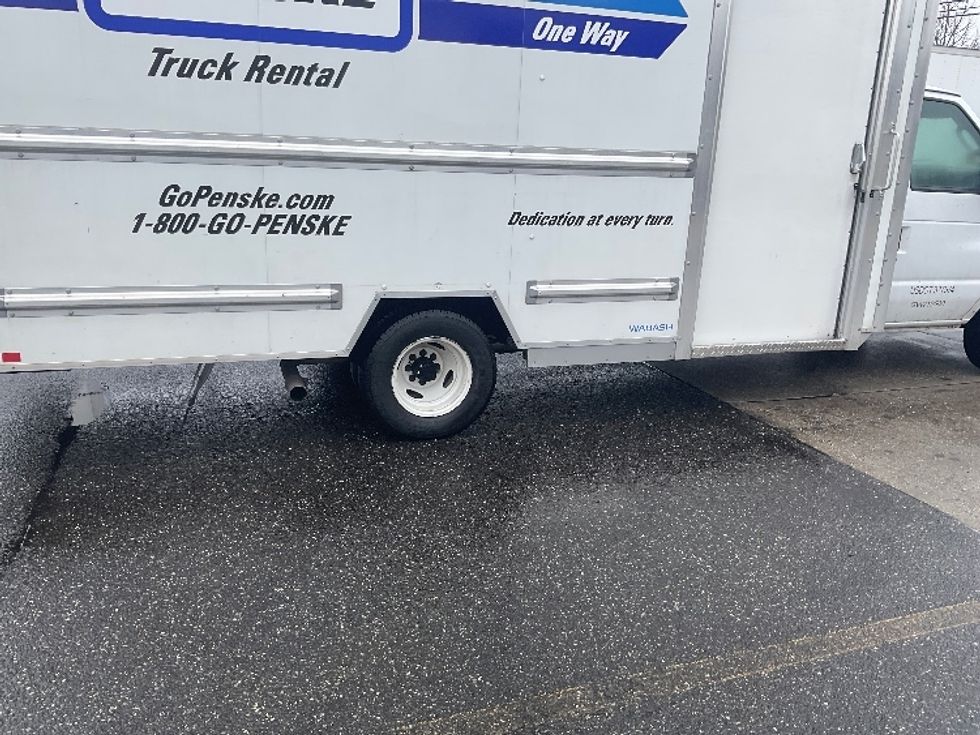 Light Duty Box Truck-Light and Medium Duty Trucks-Ford-2023-E350-West Babylon-NY-26,148\n\t\tmiles-$ 44,500 - Image 14