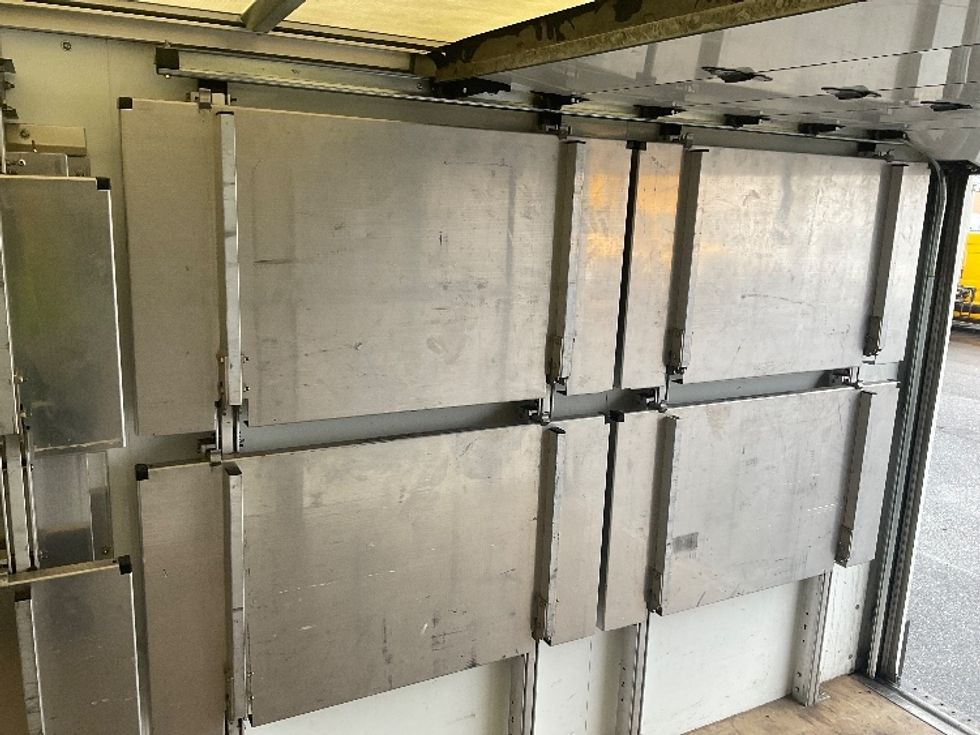 Light Duty Box Truck-Light and Medium Duty Trucks-Ford-2023-E350-West Babylon-NY-26,148\n\t\tmiles-$ 44,500 - Image 25