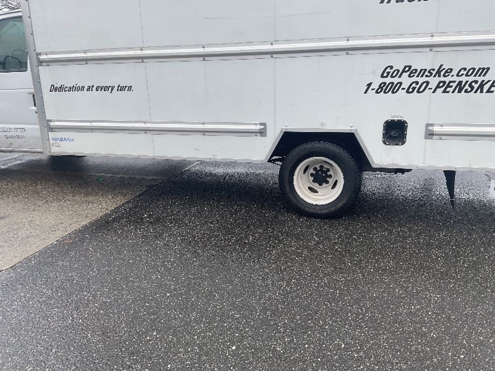 Light Duty Box Truck-Light and Medium Duty Trucks-Ford-2023-E350-West Babylon-NY-26,148\n\t\tmiles-$ 44,500 - Image 5