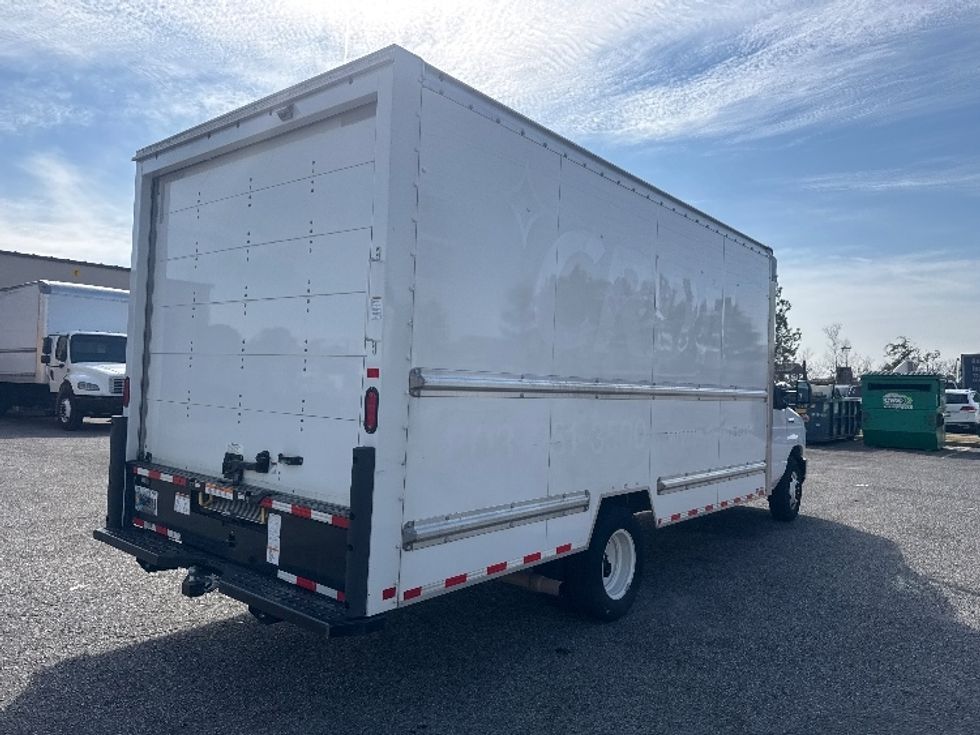 Light Duty Box Truck-Light and Medium Duty Trucks-Ford-2023-E350-West Columbia-SC-68,718\n\t\tmiles-$ 39,000 - Image 13