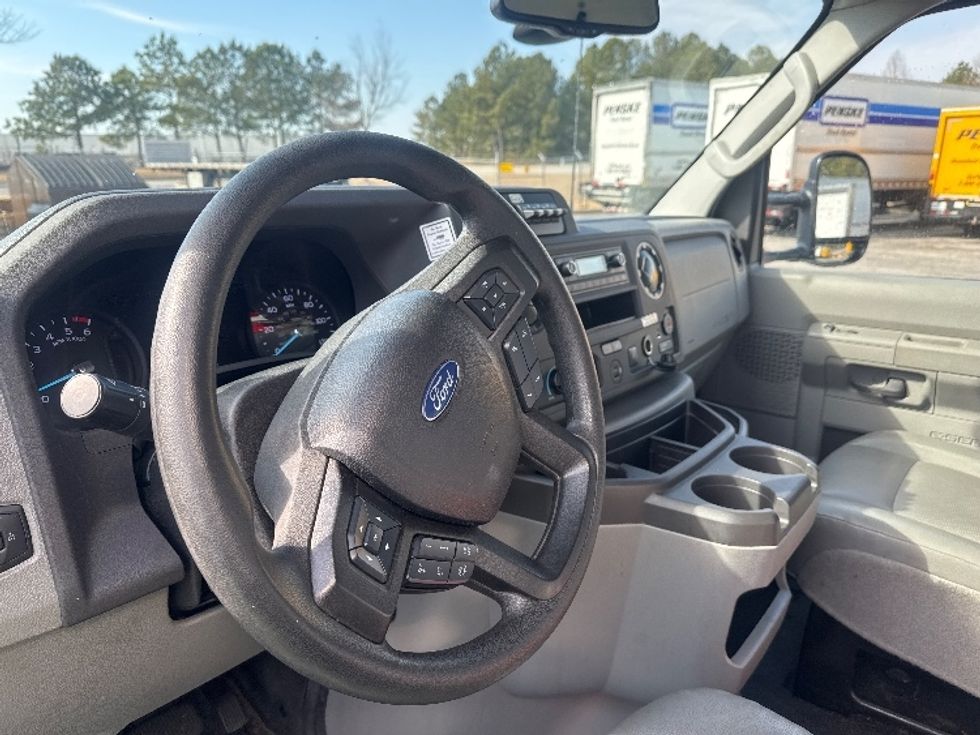 Light Duty Box Truck-Light and Medium Duty Trucks-Ford-2023-E350-West Columbia-SC-68,718\n\t\tmiles-$ 39,000 - Image 17