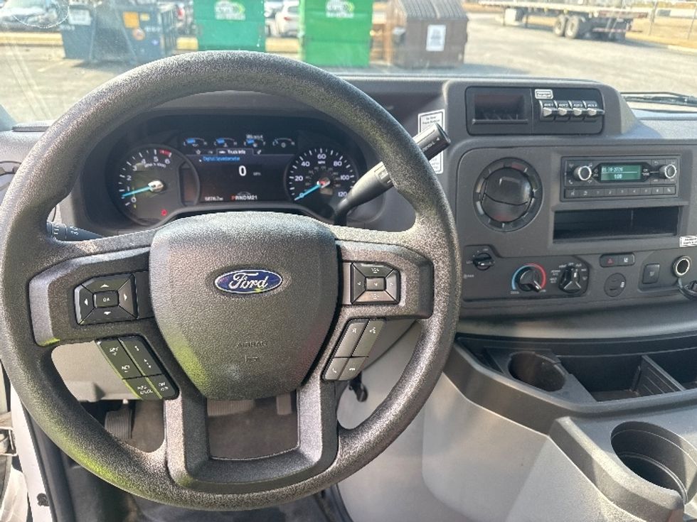 Light Duty Box Truck-Light and Medium Duty Trucks-Ford-2023-E350-West Columbia-SC-68,718\n\t\tmiles-$ 39,000 - Image 18