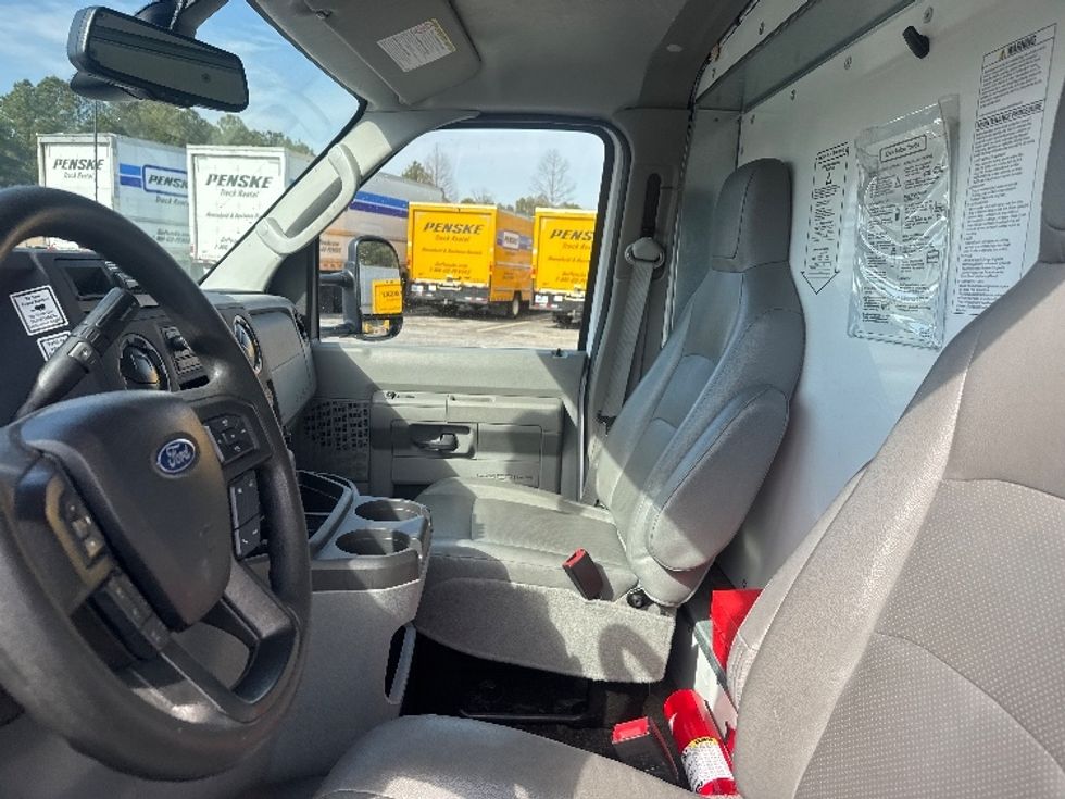 Light Duty Box Truck-Light and Medium Duty Trucks-Ford-2023-E350-West Columbia-SC-68,718\n\t\tmiles-$ 39,000 - Image 19