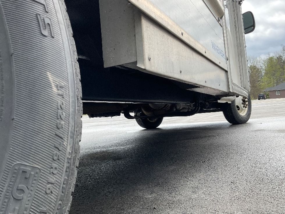 Light Duty Box Truck-Light and Medium Duty Trucks-Ford-2023-E350-Whitesboro-NY-44,484\n\t\tmiles-$ 39,250 - Image 14