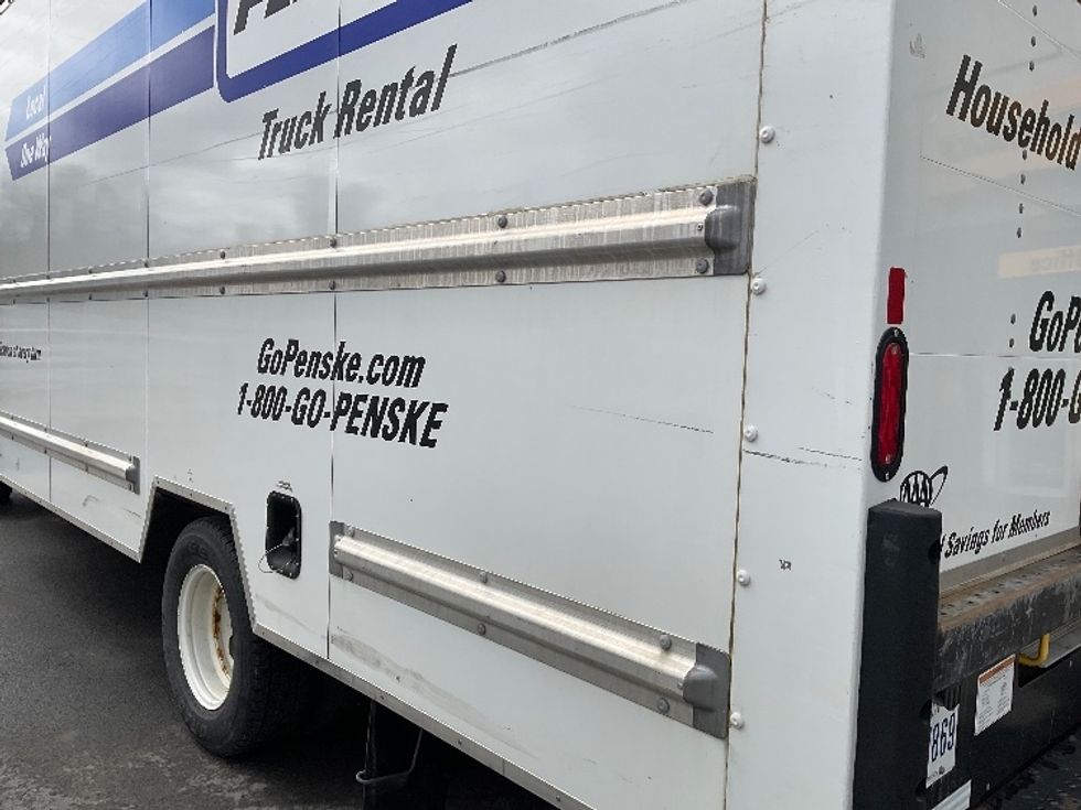 Light Duty Box Truck-Light and Medium Duty Trucks-Ford-2023-E350-Whitesboro-NY-44,484\n\t\tmiles-$ 39,250 - Image 25