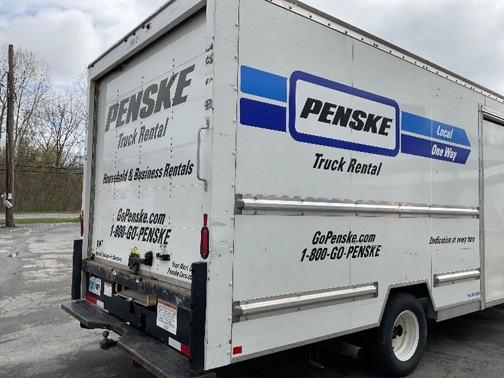 Light Duty Box Truck-Light and Medium Duty Trucks-Ford-2023-E350-Whitesboro-NY-44,484\n\t\tmiles-$ 39,250 - Image 27