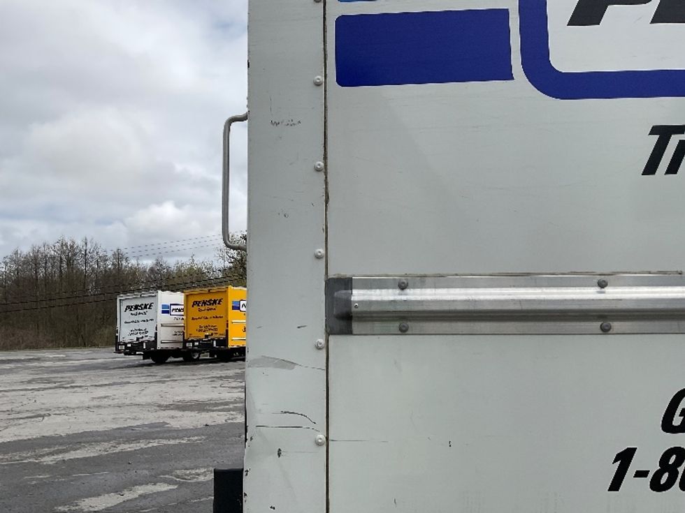 Light Duty Box Truck-Light and Medium Duty Trucks-Ford-2023-E350-Whitesboro-NY-44,484\n\t\tmiles-$ 39,250 - Image 28