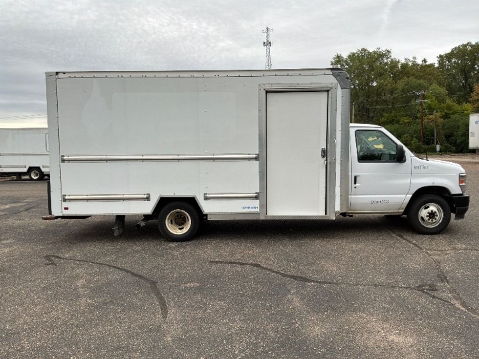 Light Duty Box Truck-Light and Medium Duty Trucks-Ford-2024-E350-Brooklyn Park-MN-72,254\n\t\tmiles-$ 43,000 - Image 15