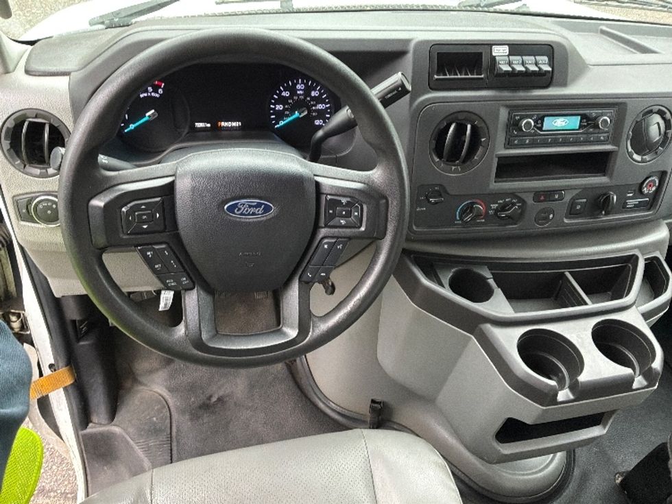 Light Duty Box Truck-Light and Medium Duty Trucks-Ford-2024-E350-Brooklyn Park-MN-72,254\n\t\tmiles-$ 43,000 - Image 18