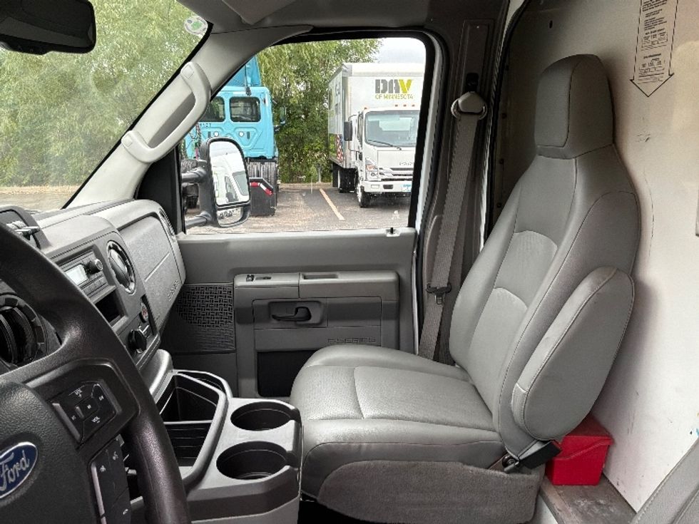Light Duty Box Truck-Light and Medium Duty Trucks-Ford-2024-E350-Brooklyn Park-MN-72,254\n\t\tmiles-$ 43,000 - Image 19