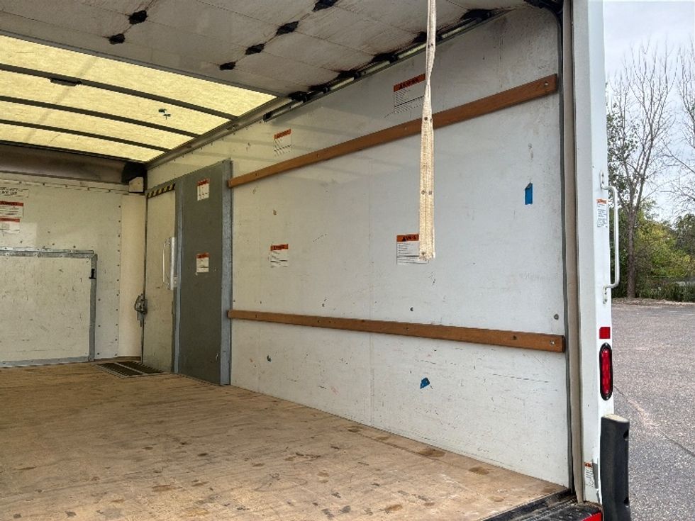 Light Duty Box Truck-Light and Medium Duty Trucks-Ford-2024-E350-Brooklyn Park-MN-73,633\n\t\tmiles-$ 43,000 - Image 12