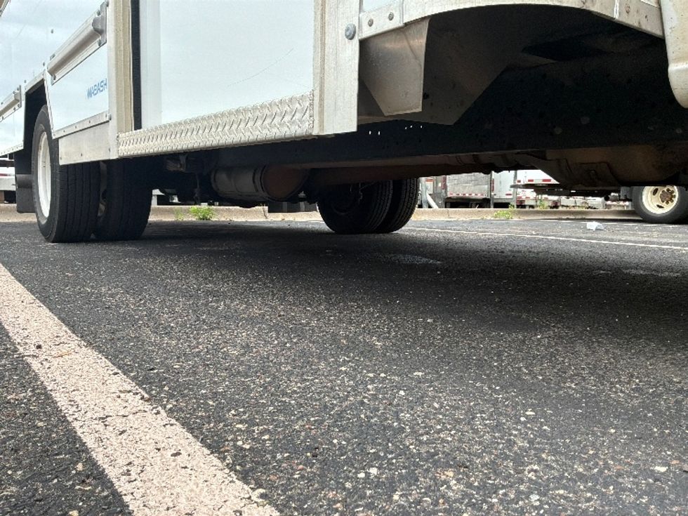 Light Duty Box Truck-Light and Medium Duty Trucks-Ford-2024-E350-Brooklyn Park-MN-81,274\n\t\tmiles-$ 41,750 - Image 14