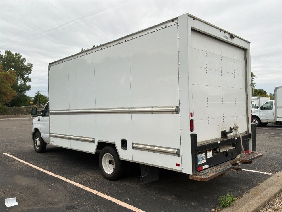 Light Duty Box Truck-Light and Medium Duty Trucks-Ford-2024-E350-Brooklyn Park-MN-81,274\n\t\tmiles-$ 41,750 - Image 6