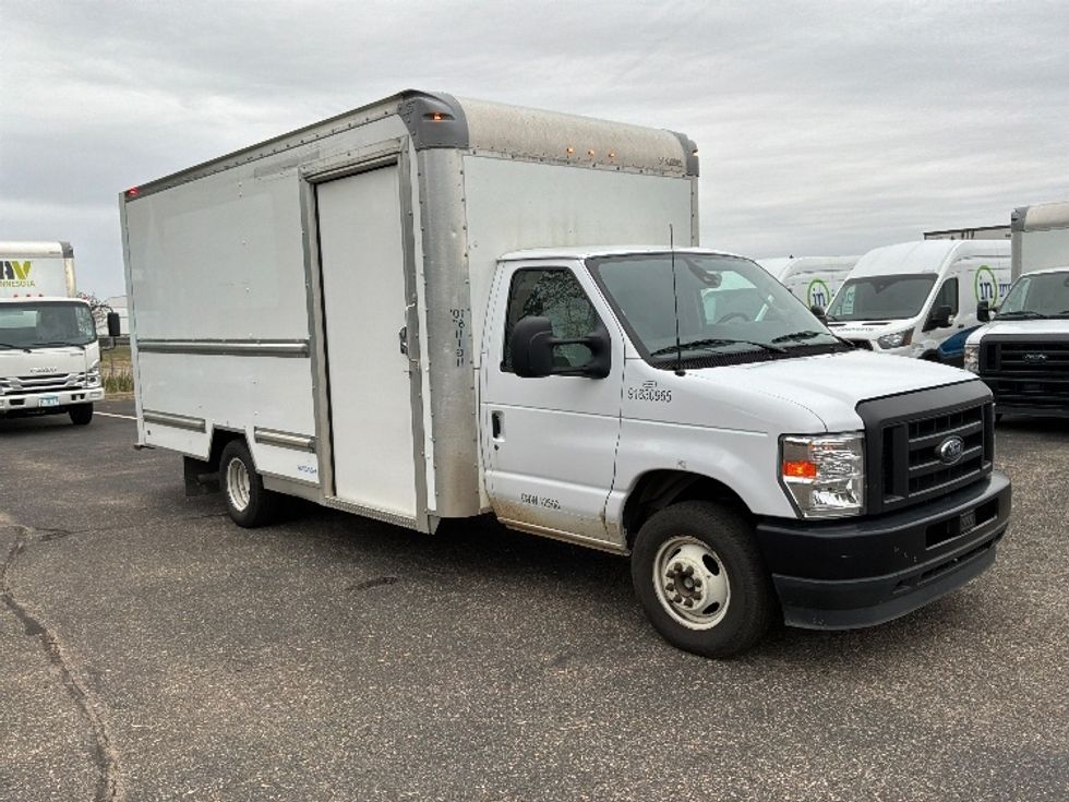 Light Duty Box Truck-Light and Medium Duty Trucks-Ford-2024-E350-Brooklyn Park-MN-81,345\n\t\tmiles-$ 41,750 - Image 1