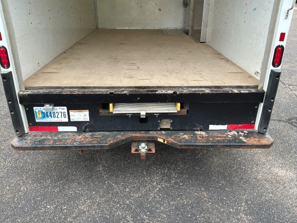 Light Duty Box Truck-Light and Medium Duty Trucks-Ford-2024-E350-Brooklyn Park-MN-81,345\n\t\tmiles-$ 41,750 - Image 10