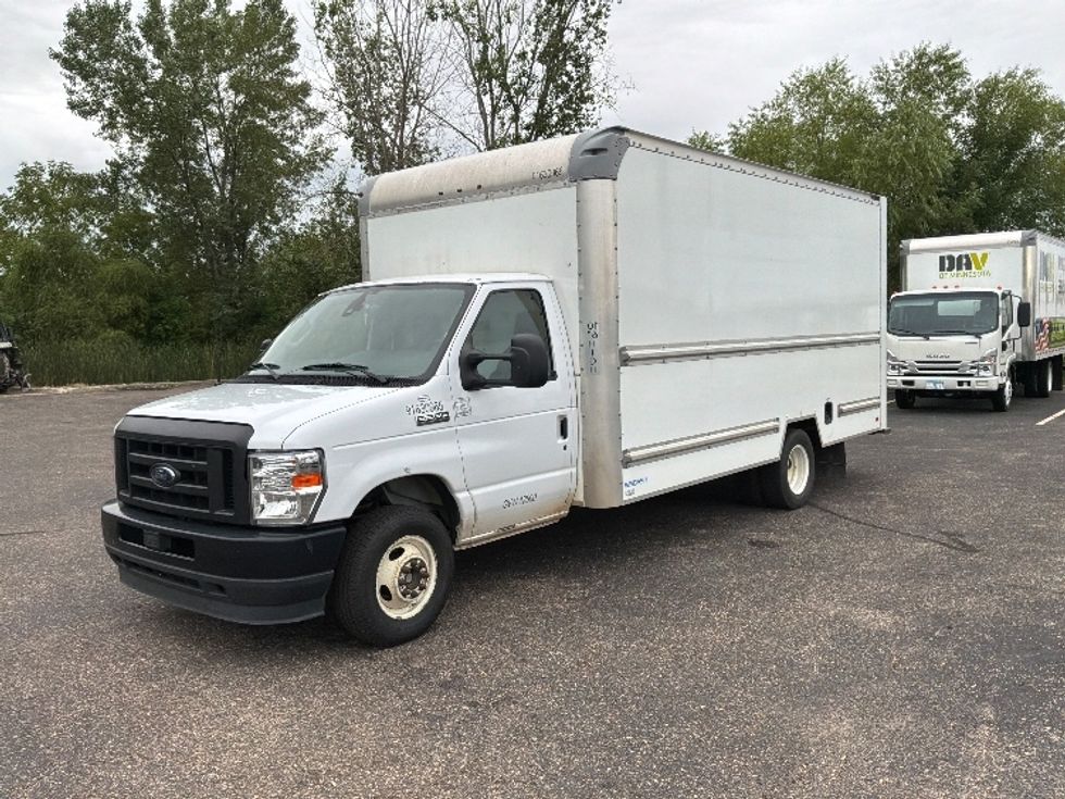 Light Duty Box Truck-Light and Medium Duty Trucks-Ford-2024-E350-Brooklyn Park-MN-81,345\n\t\tmiles-$ 41,750 - Image 3