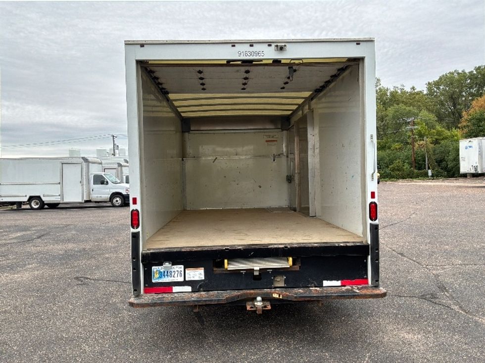 Light Duty Box Truck-Light and Medium Duty Trucks-Ford-2024-E350-Brooklyn Park-MN-81,345\n\t\tmiles-$ 41,750 - Image 9