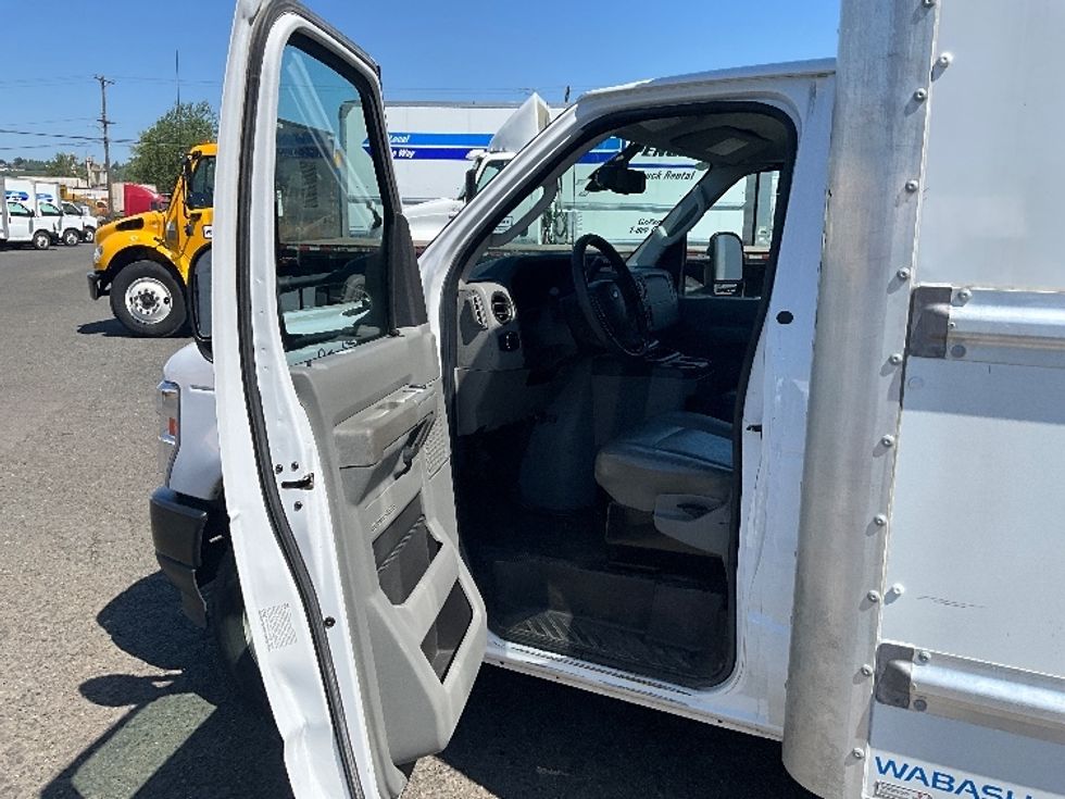 Light Duty Box Truck-Light and Medium Duty Trucks-Ford-2024-E350-Tacoma-WA-65,938\n\t\tmiles-$ 34,750 - Image 16