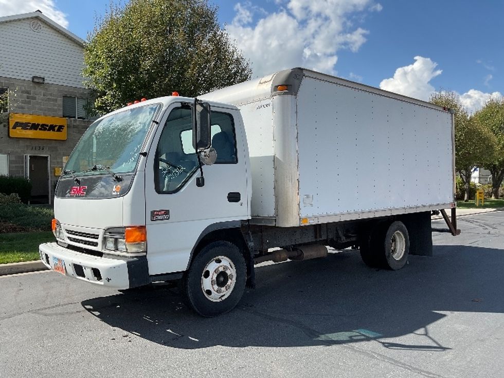 Light Duty Box Truck-Light and Medium Duty Trucks-GMC-2005-W4500-Lindon-UT-92,627\n\t\tmiles-$ 11,000 - Image 3