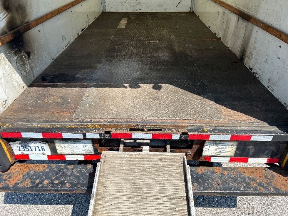 Light Duty Box Truck-Light and Medium Duty Trucks-GMC-2014-Savana G33903-Flint-MI-85,127\n\t\tmiles-$ 15,750 - Image 10