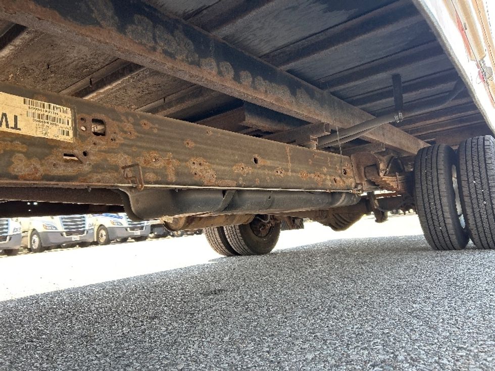 Light Duty Box Truck-Light and Medium Duty Trucks-GMC-2014-Savana G33903-Flint-MI-85,127\n\t\tmiles-$ 15,750 - Image 5