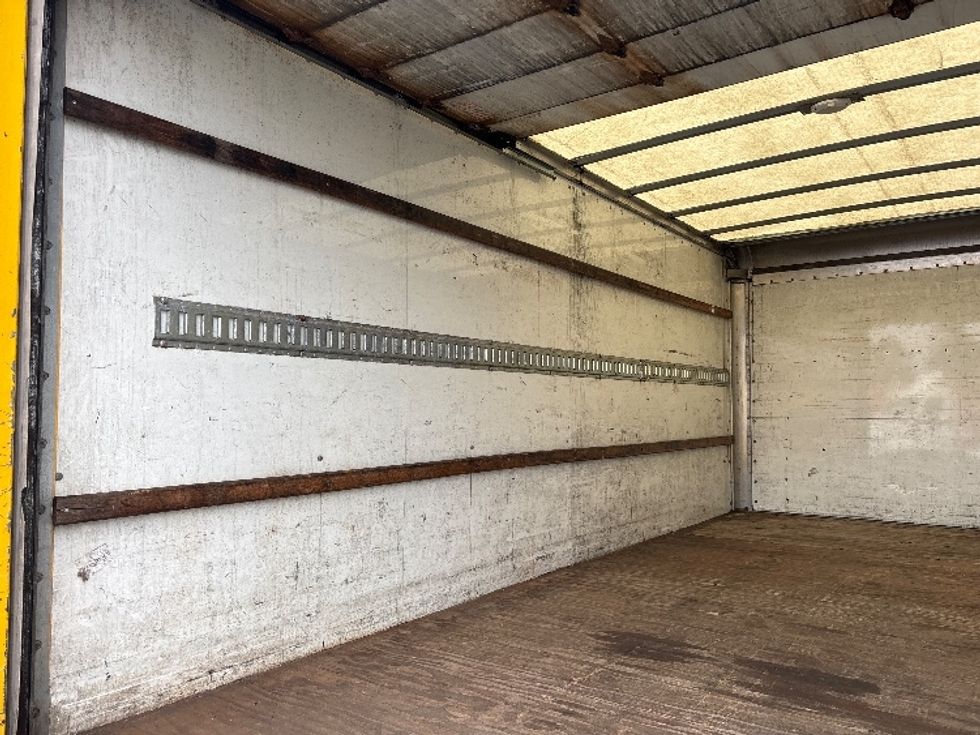Light Duty Box Truck-Light and Medium Duty Trucks-GMC-2014-Savana G33903-Kent-WA-259,695\n\t\tmiles-$ 8,750 - Image 11