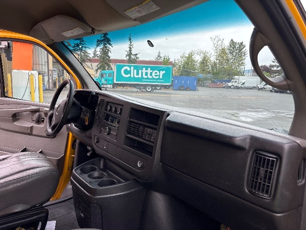 Light Duty Box Truck-Light and Medium Duty Trucks-GMC-2014-Savana G33903-Kent-WA-259,695\n\t\tmiles-$ 8,750 - Image 22
