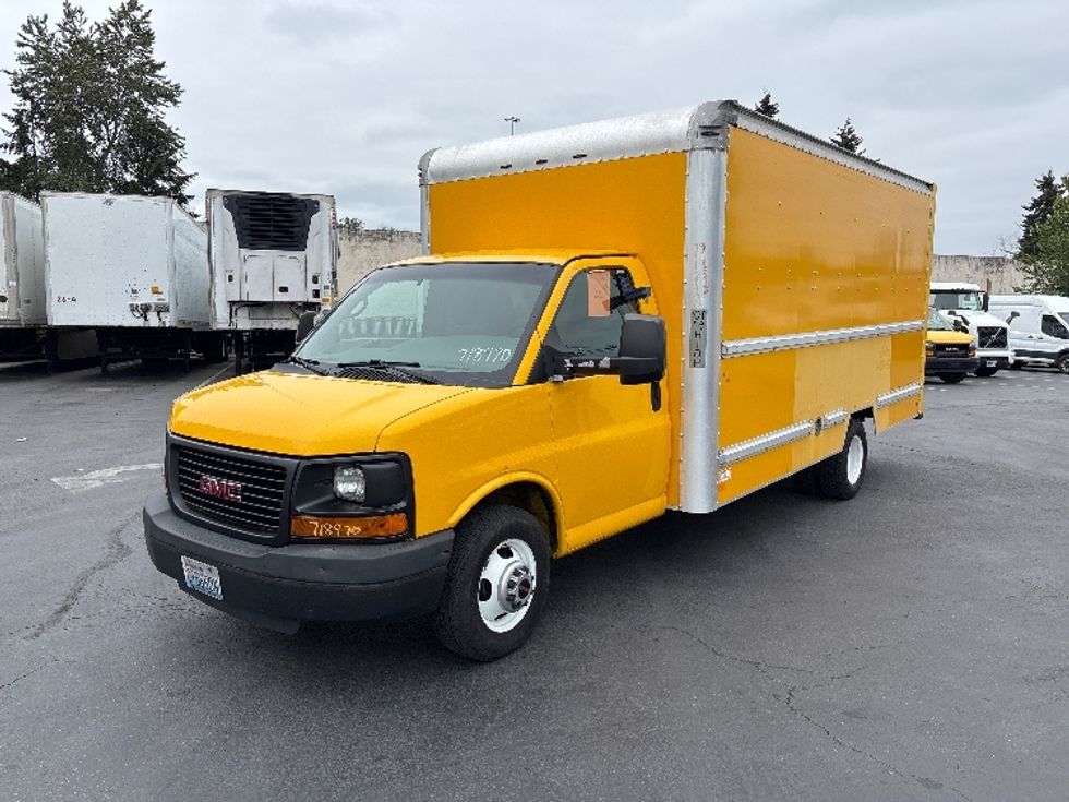 Light Duty Box Truck-Light and Medium Duty Trucks-GMC-2014-Savana G33903-Kent-WA-259,695\n\t\tmiles-$ 8,750 - Image 3