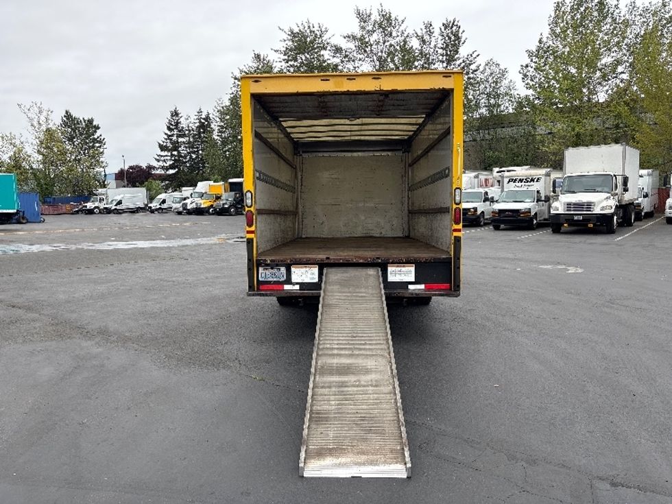 Light Duty Box Truck-Light and Medium Duty Trucks-GMC-2014-Savana G33903-Kent-WA-259,695\n\t\tmiles-$ 8,750 - Image 9