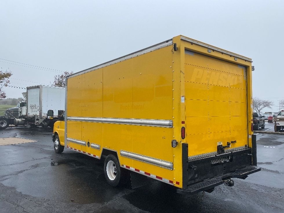 Light Duty Box Truck-Light and Medium Duty Trucks-GMC-2017-Savana G33903-York-PA-94,015\n\t\tmiles-$ 19,000 - Image 6