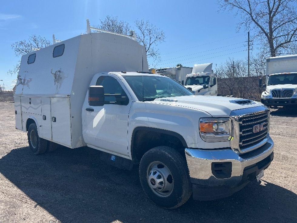Light Duty Box Truck-Light and Medium Duty Trucks-GMC-2017-SIERRA-Rochester-NY-126,670\n\t\tmiles-$ 27,000 - Image 1
