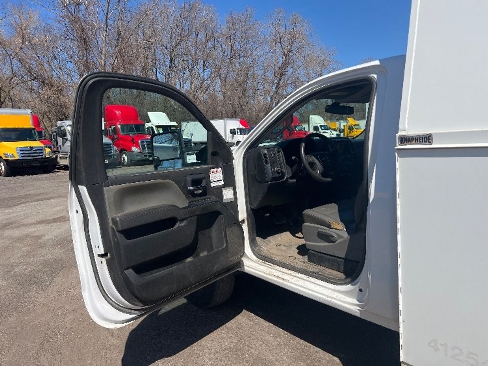 Light Duty Box Truck-Light and Medium Duty Trucks-GMC-2017-SIERRA-Rochester-NY-126,670\n\t\tmiles-$ 27,000 - Image 16