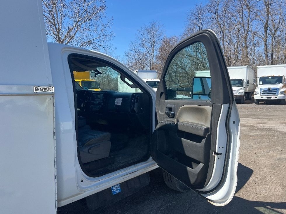 Light Duty Box Truck-Light and Medium Duty Trucks-GMC-2017-SIERRA-Rochester-NY-126,670\n\t\tmiles-$ 27,000 - Image 20