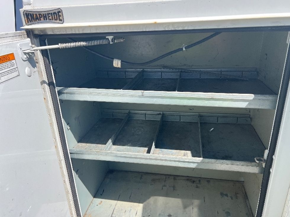 Light Duty Box Truck-Light and Medium Duty Trucks-GMC-2017-SIERRA-Rochester-NY-126,670\n\t\tmiles-$ 27,000 - Image 27