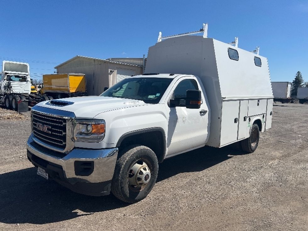 Light Duty Box Truck-Light and Medium Duty Trucks-GMC-2017-SIERRA-Rochester-NY-126,670\n\t\tmiles-$ 27,000 - Image 3