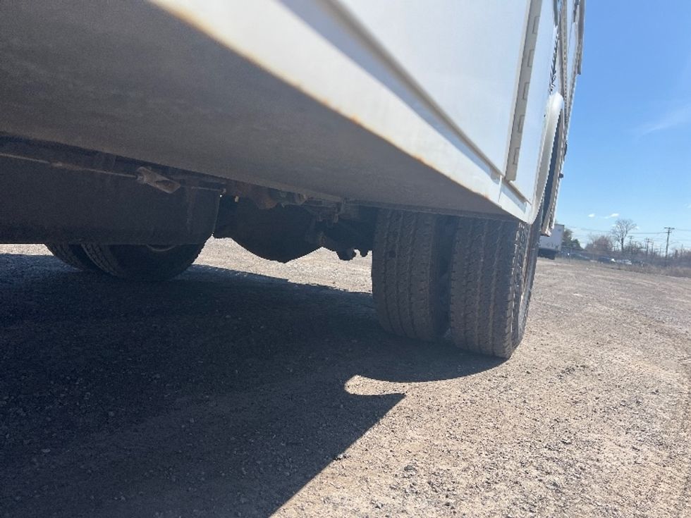 Light Duty Box Truck-Light and Medium Duty Trucks-GMC-2017-SIERRA-Rochester-NY-126,670\n\t\tmiles-$ 27,000 - Image 5