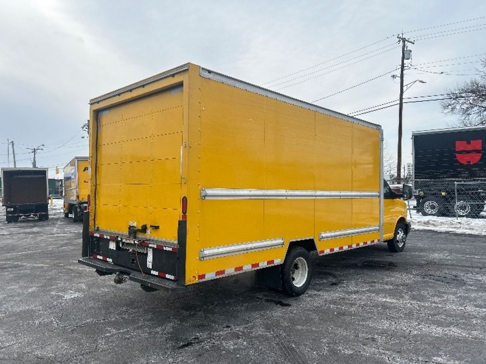 Light Duty Box Truck-Light and Medium Duty Trucks-GMC-2018-Savana G33903-Baltimore-MD-213,778\n\t\tmiles-$ 11,000 - Image 13