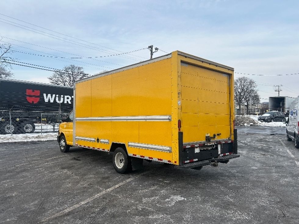Light Duty Box Truck-Light and Medium Duty Trucks-GMC-2018-Savana G33903-Baltimore-MD-213,778\n\t\tmiles-$ 11,000 - Image 6