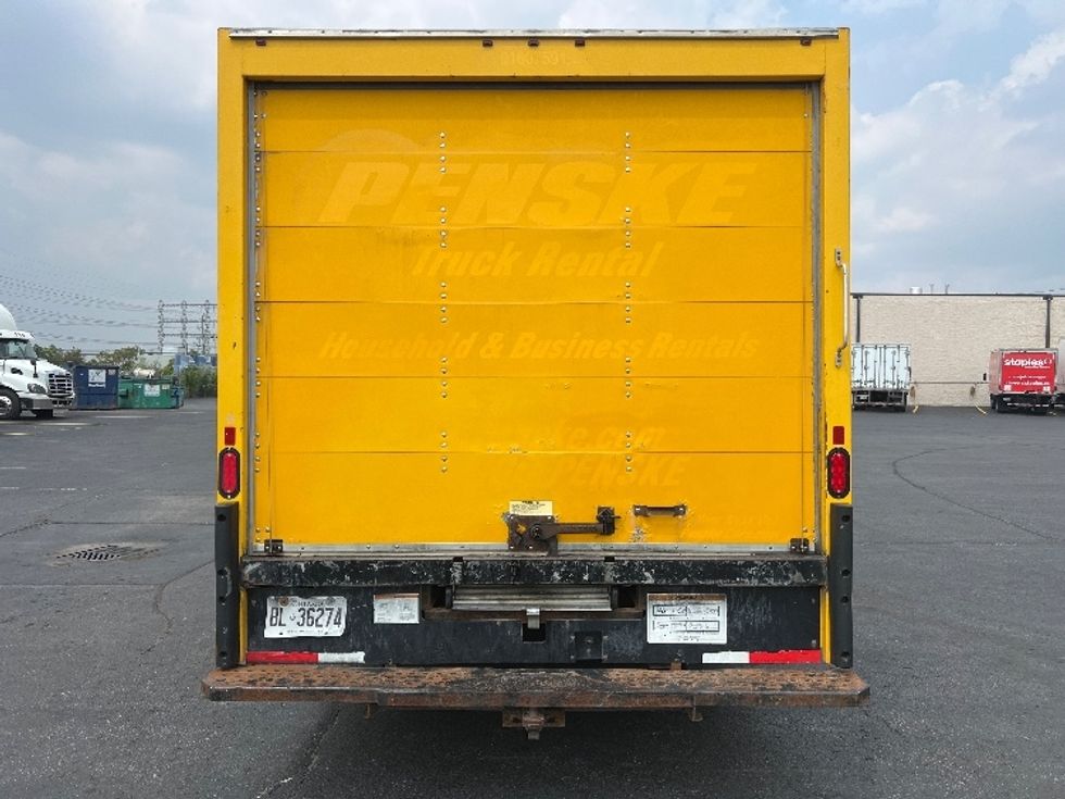 Light Duty Box Truck-Light and Medium Duty Trucks-GMC-2018-Savana G33903-Etobicoke-ON-217,984\n\t\tkm-$ 23,500 - Image 7